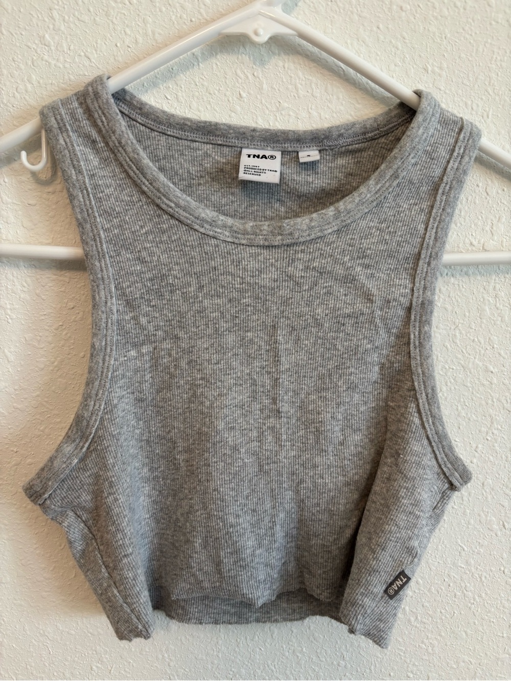 TNA Aritzia Light Grey Ribbed Crop Tank Raw Hem Small
